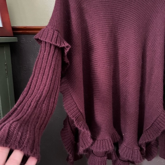 GEORGE Size 1X Sweater/poncho, ruffle detailing, EUC - Picture 3 of 8